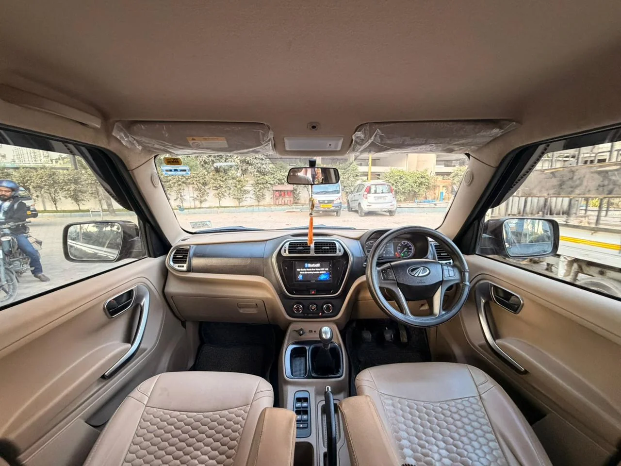 Mahindra Bolero Neo - Thumbnail 10