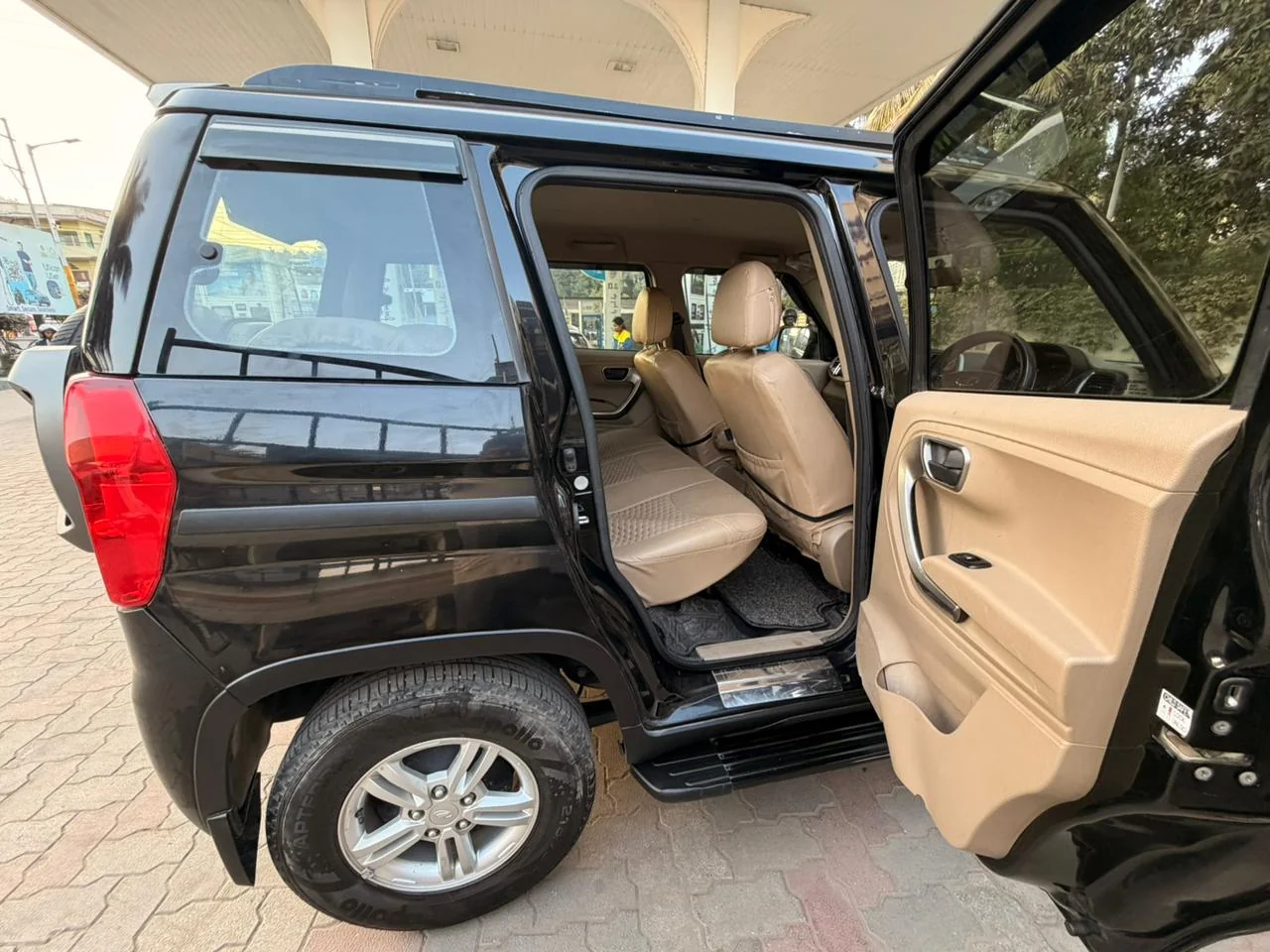 Mahindra Bolero Neo - Thumbnail 13