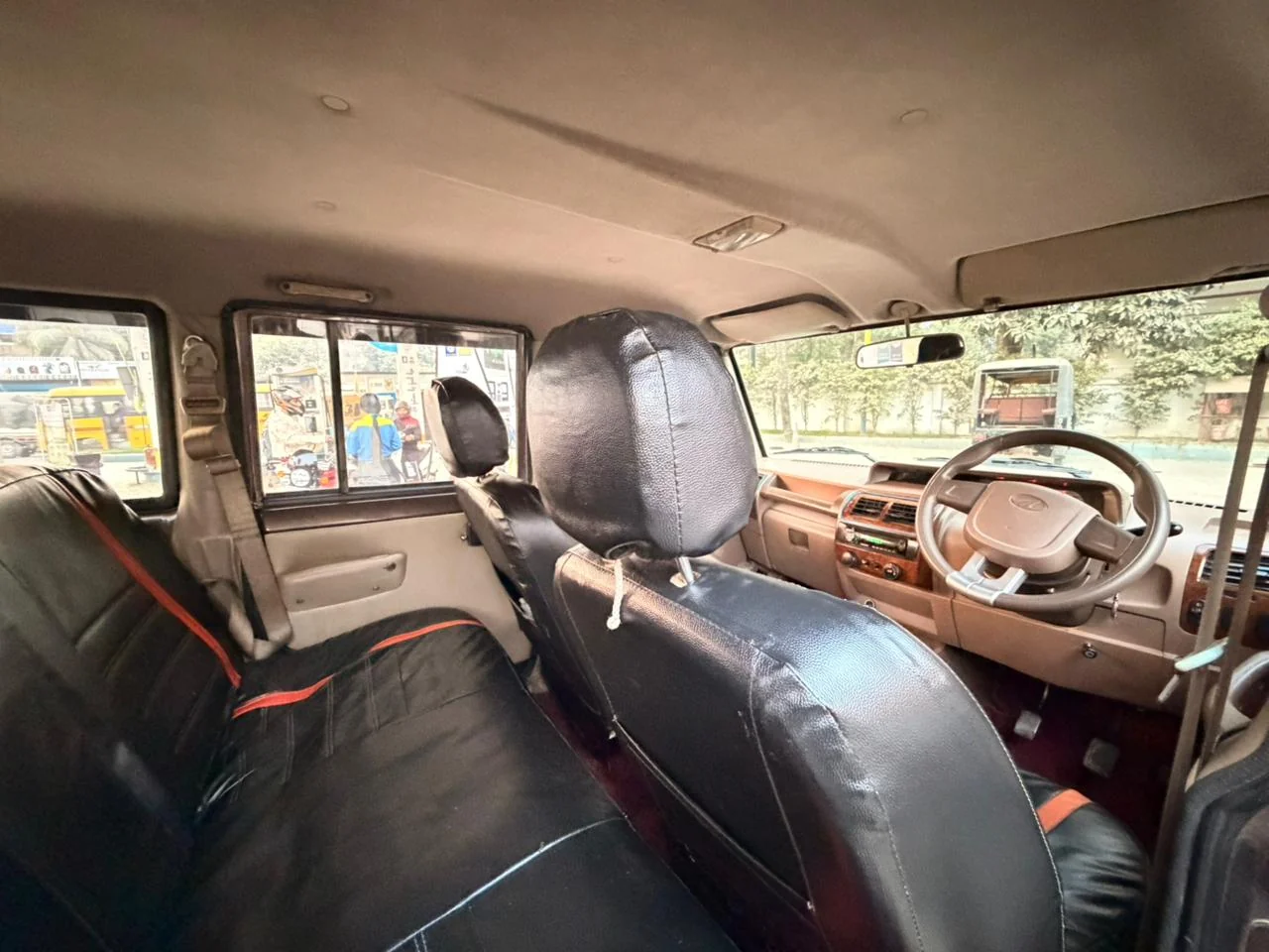 Mahindra Bolero - Thumbnail 9