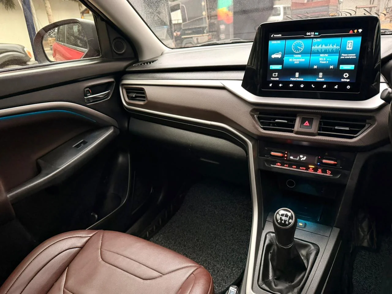 Maruti Brezza - Thumbnail 6