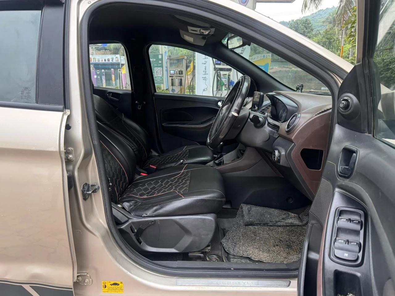 Ford Freestyle - Thumbnail 4