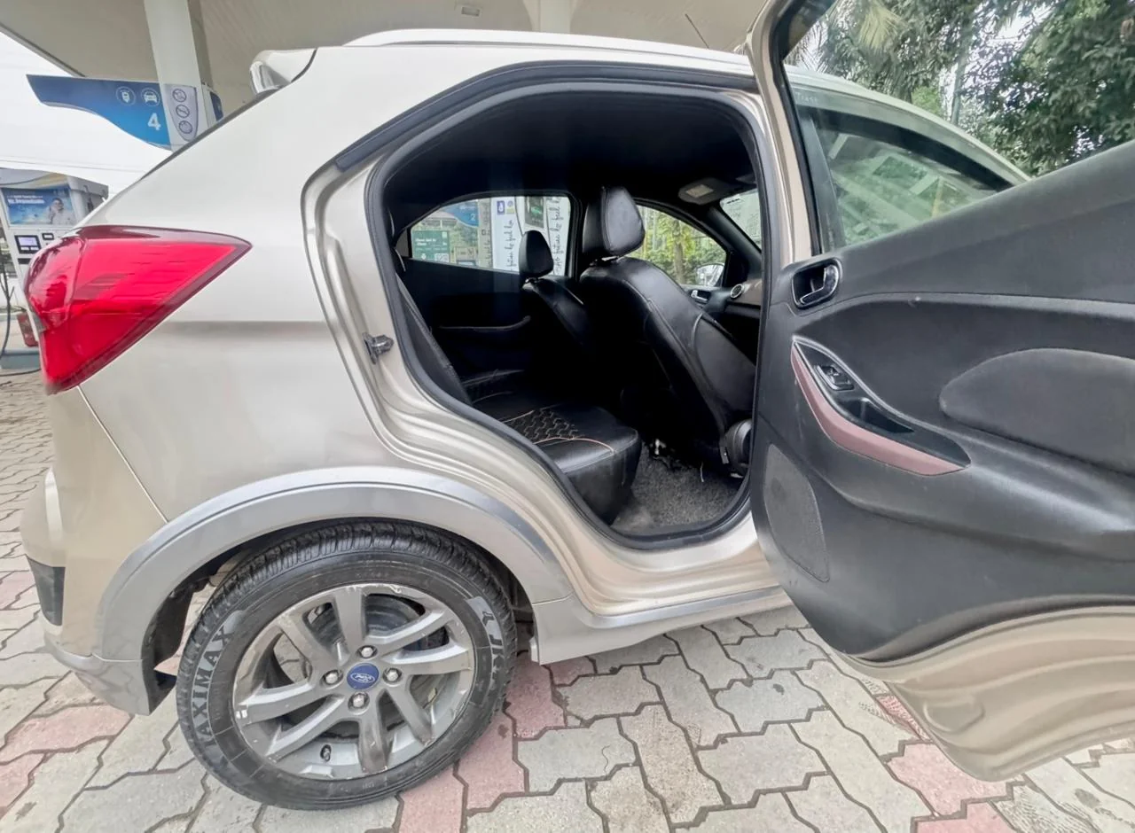 Ford Freestyle - Thumbnail 8