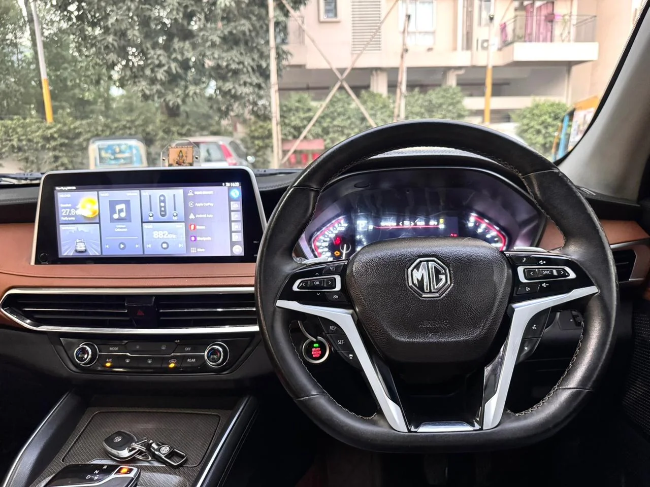 MG Gloster - Thumbnail 4