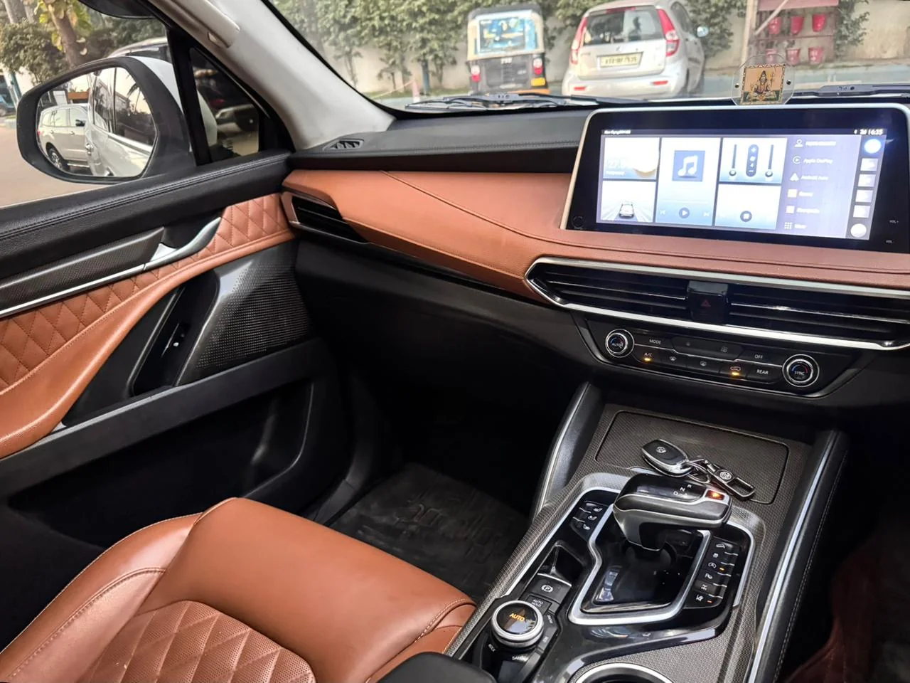 MG Gloster - Thumbnail 8