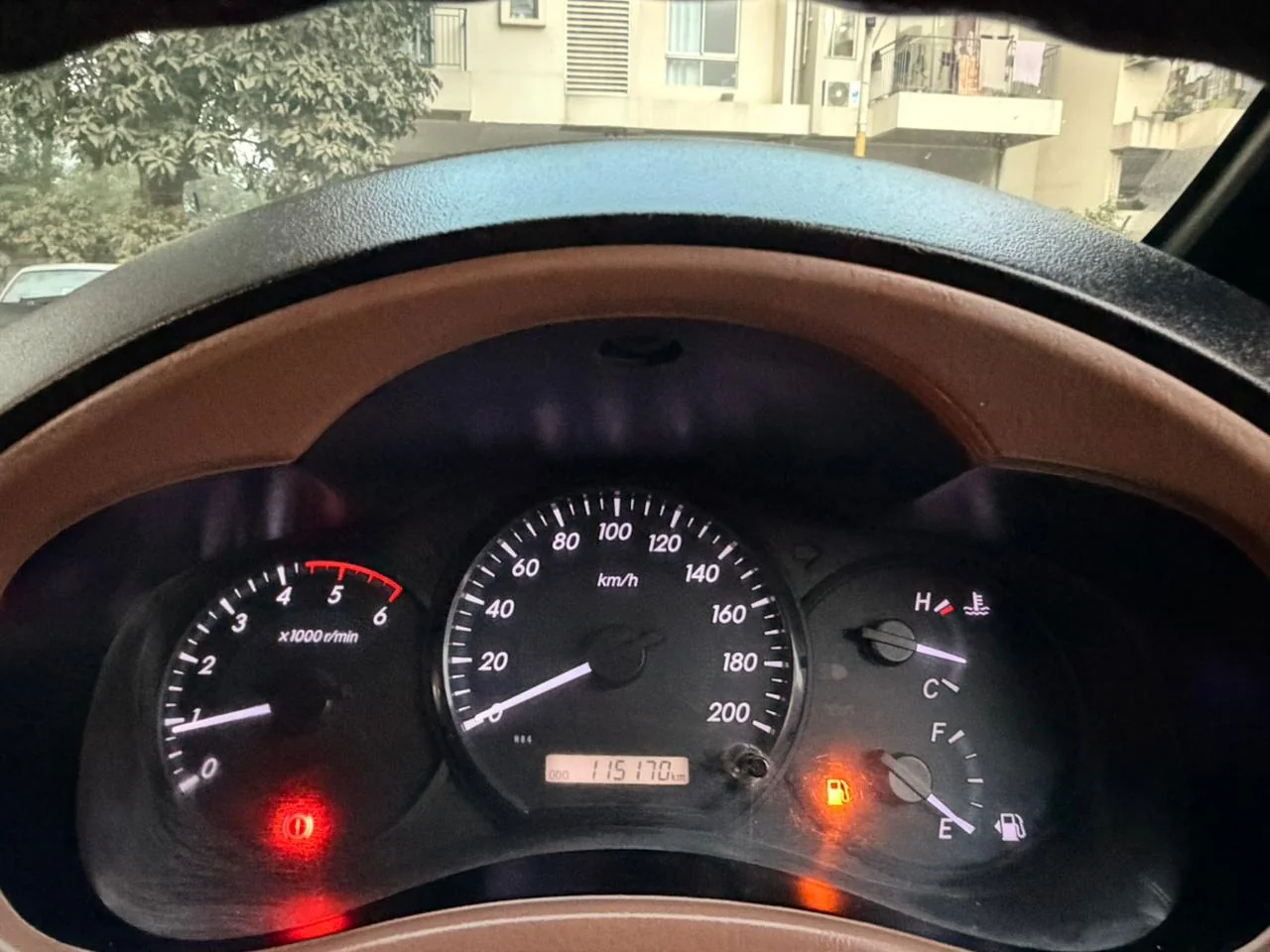 Toyota Innova - Thumbnail 2