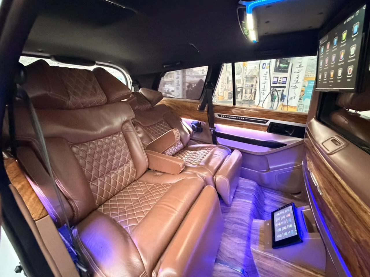 Toyota Innova - Thumbnail 5