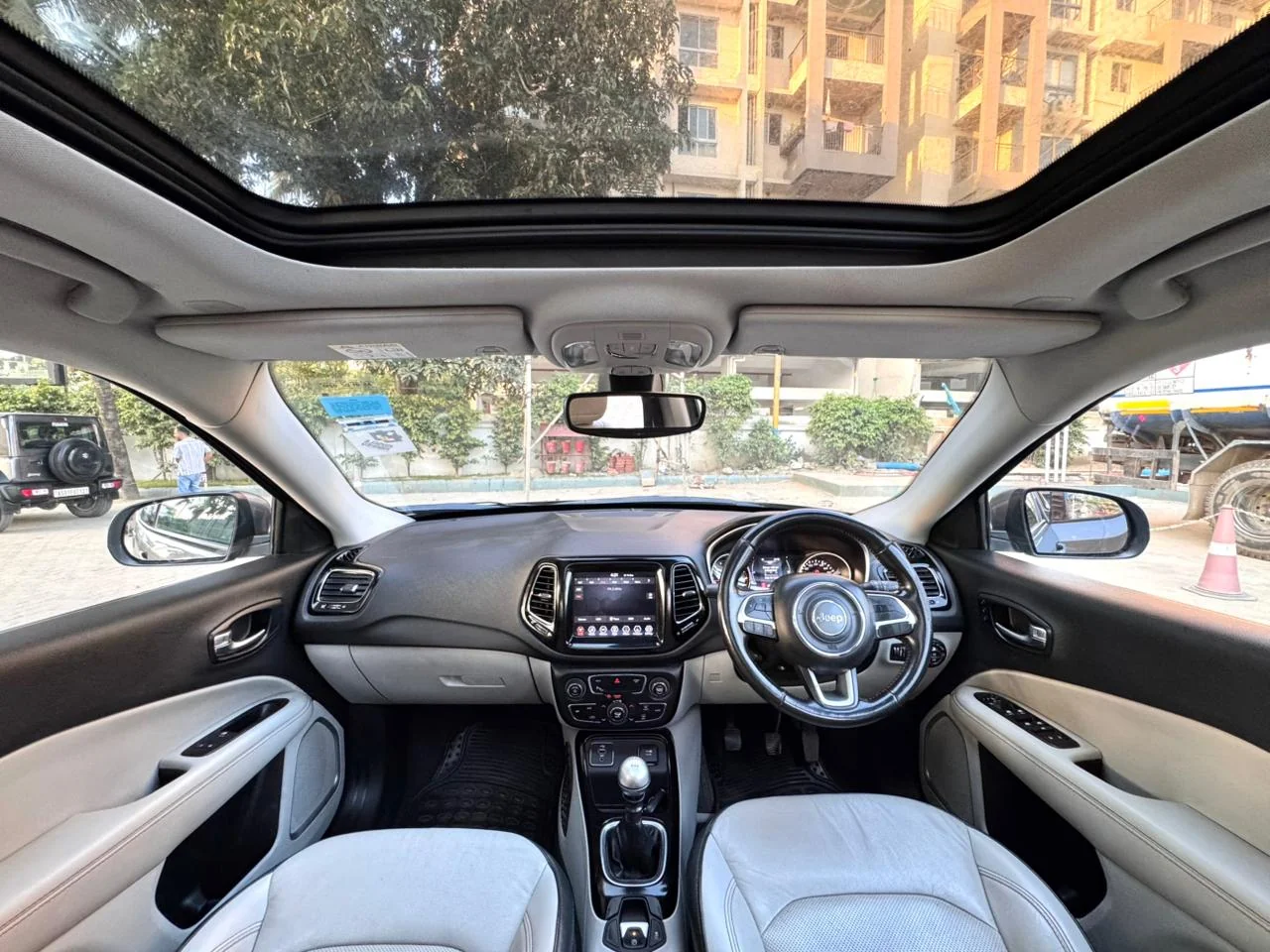 Jeep Compass - Thumbnail 6