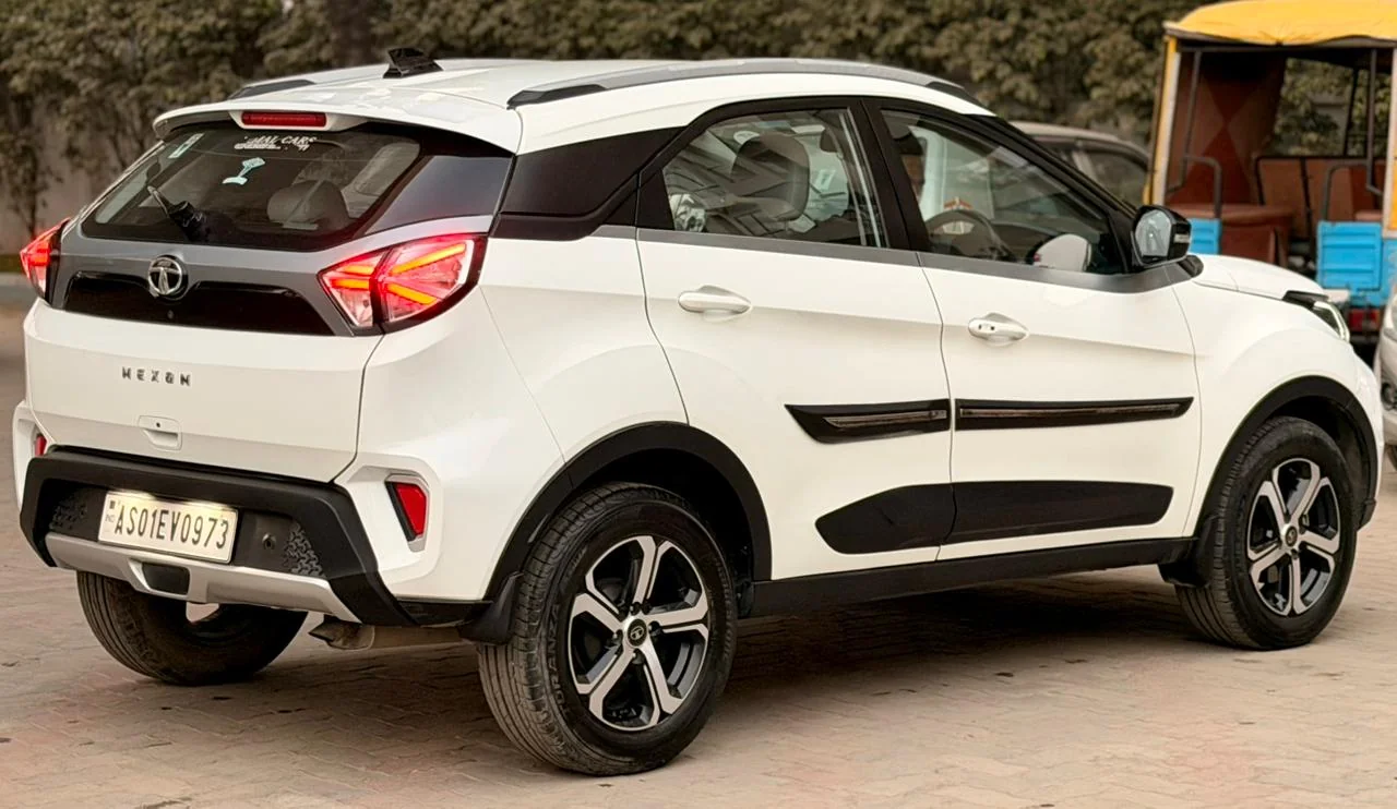 Tata Nexon - Thumbnail 2