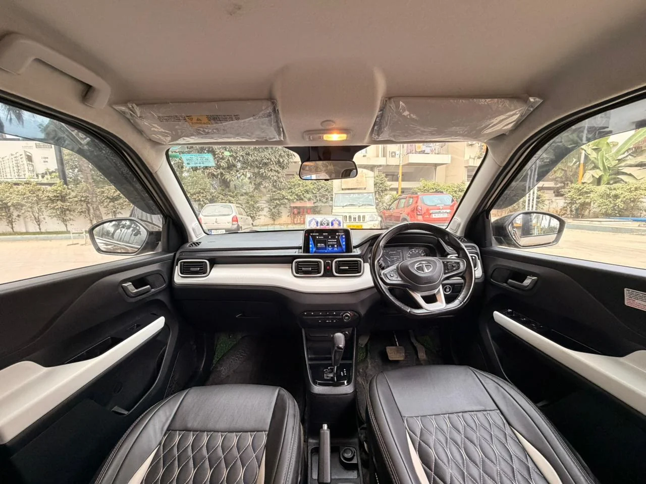 Tata Punch - Thumbnail 3