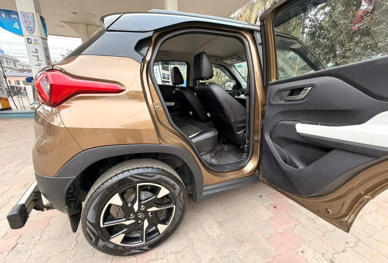 Tata Punch - Thumbnail 4