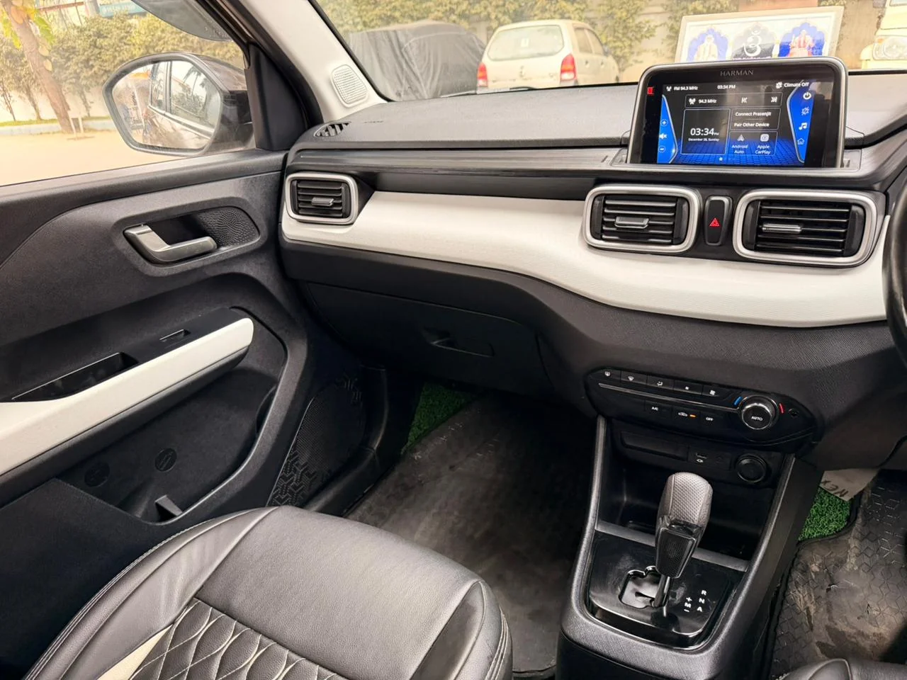 Tata Punch - Thumbnail 11