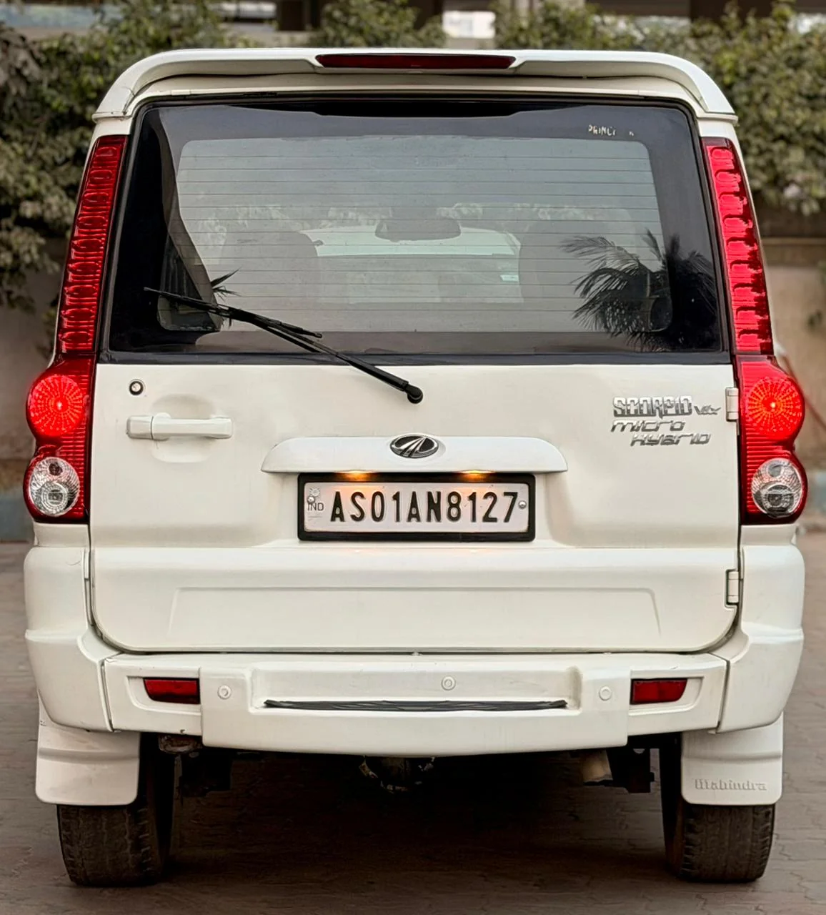Mahindra Scorpio - Thumbnail 3