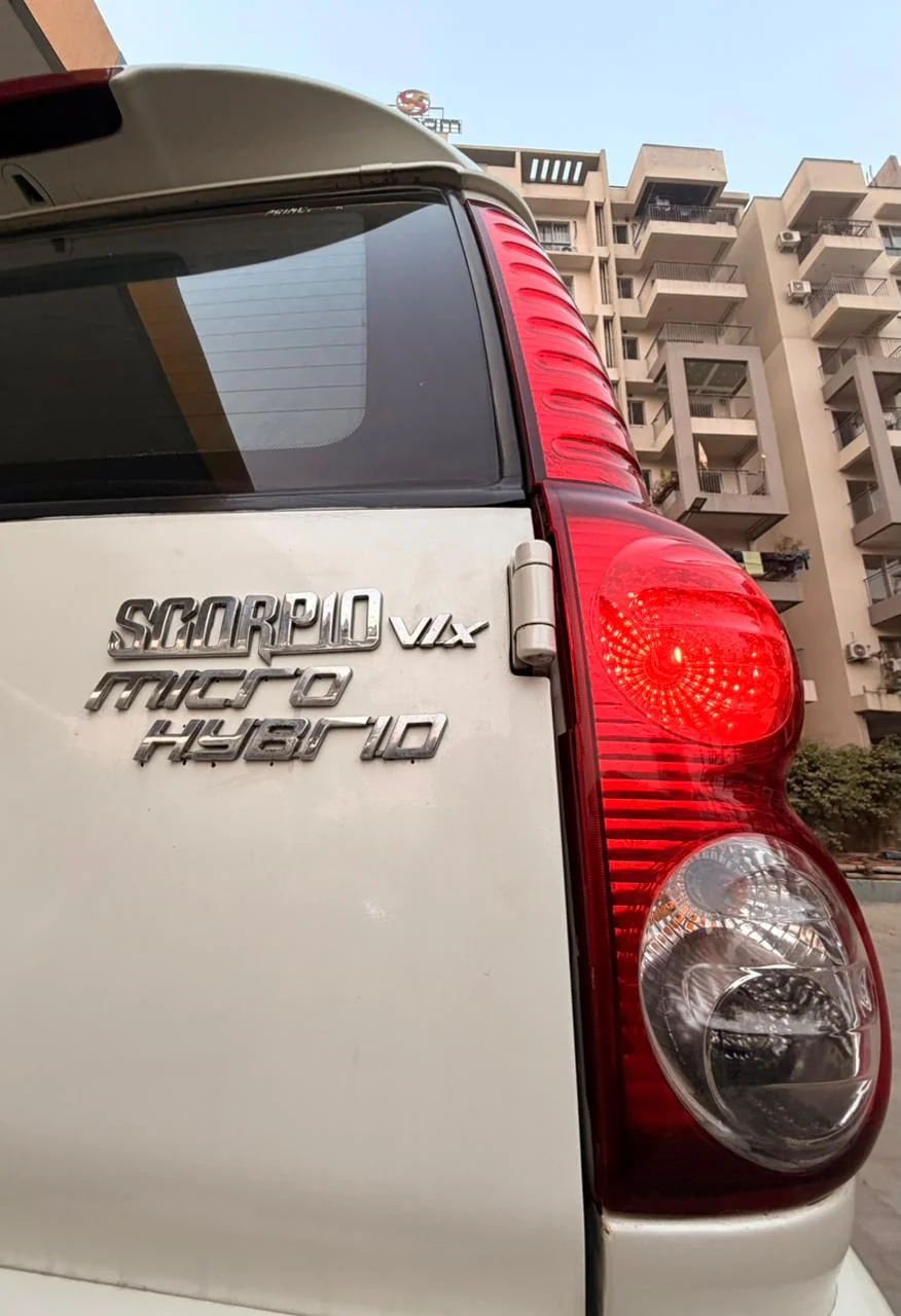 Mahindra Scorpio - Thumbnail 4