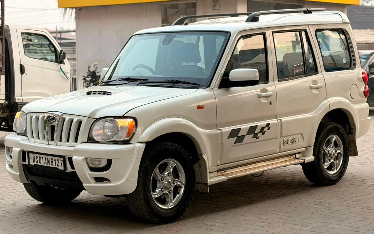 Mahindra Scorpio - Thumbnail 8