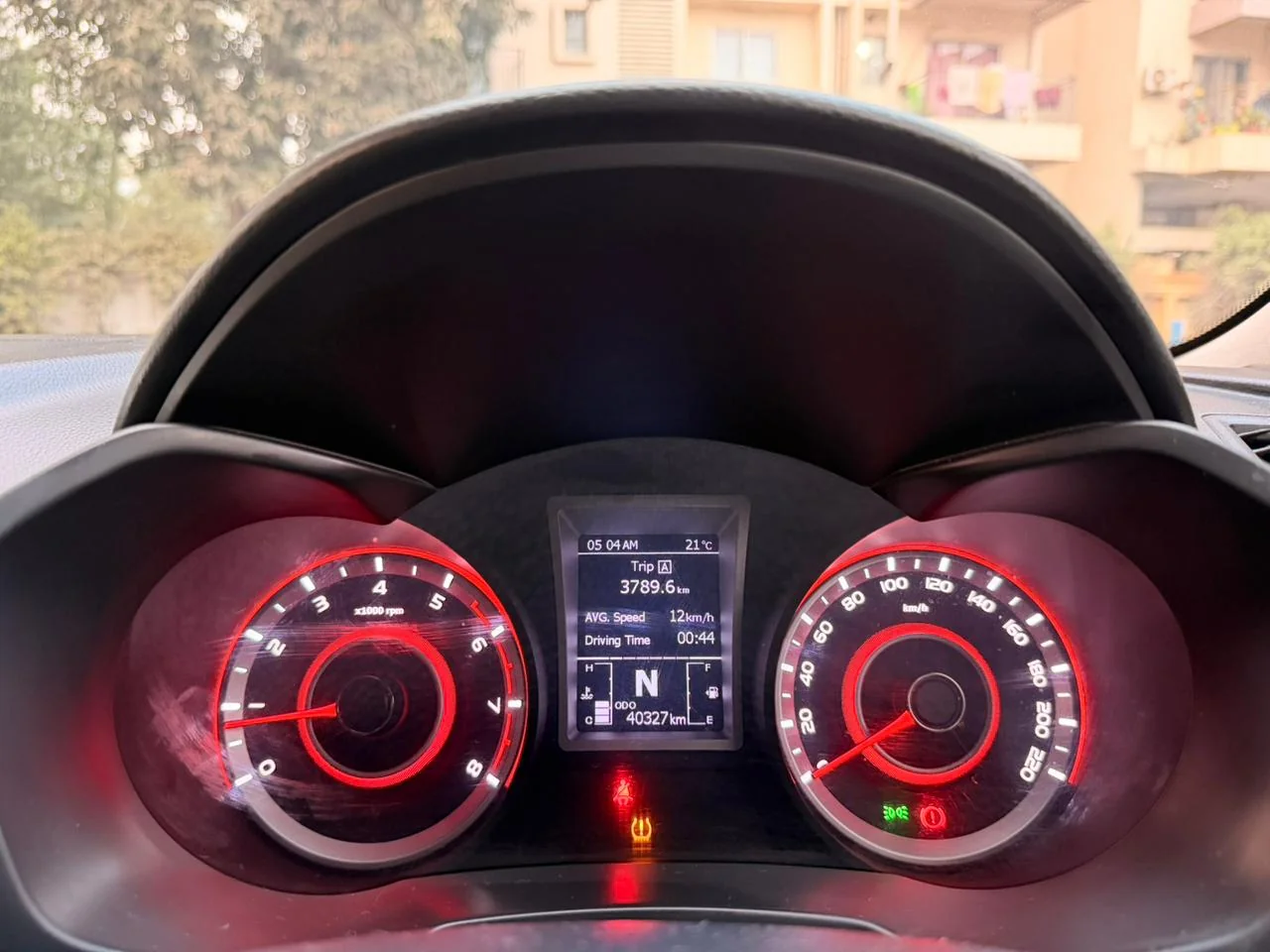 Mahindra XUV300 - Thumbnail 3