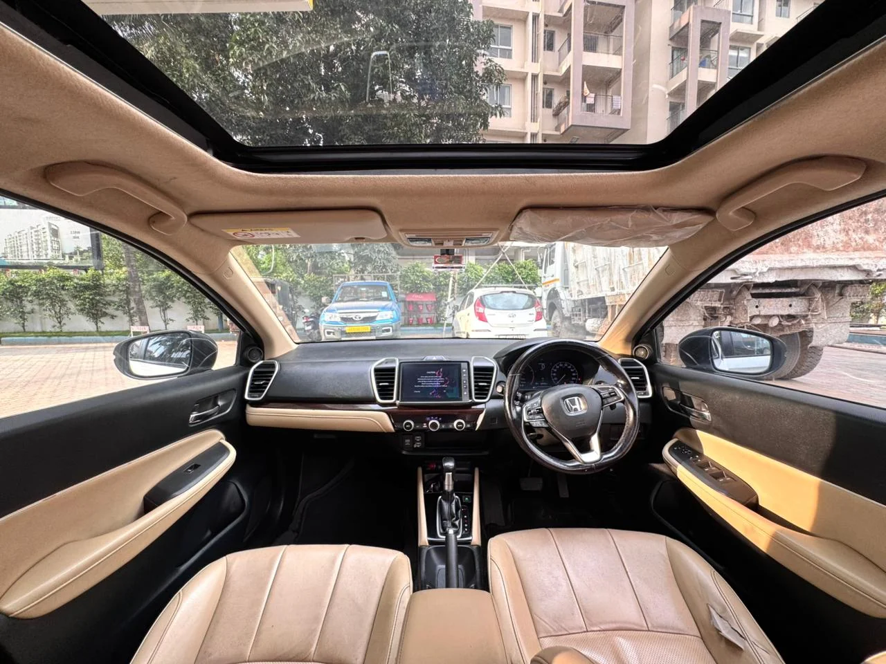 Honda City - Thumbnail 8