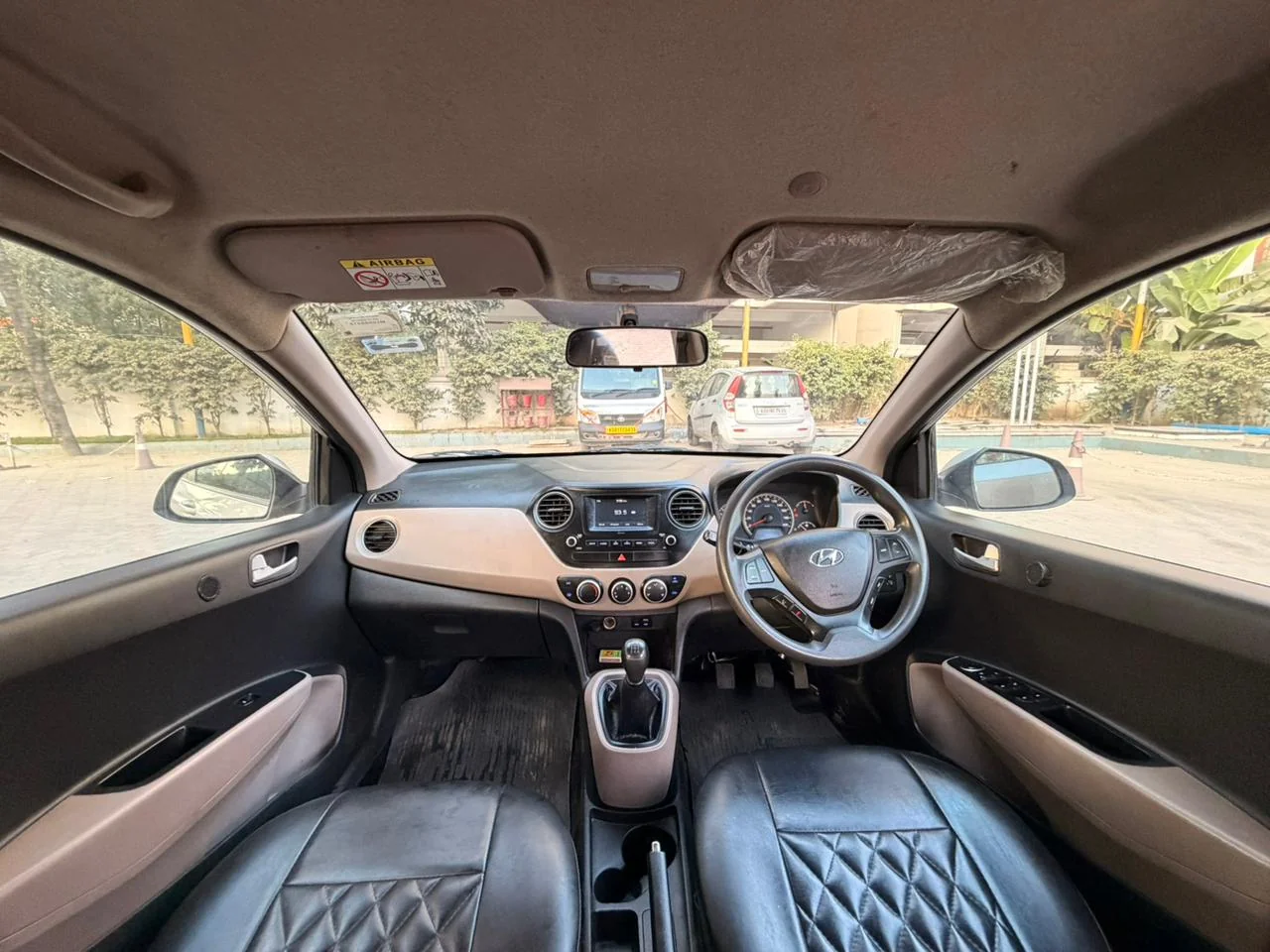 Hyundai Grand i10 - Thumbnail 3