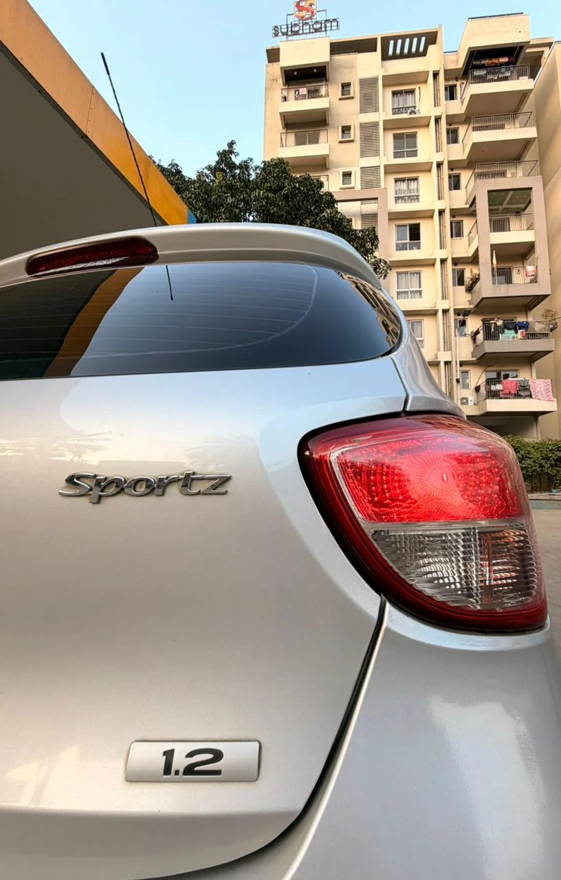 Hyundai Grand i10 - Thumbnail 11