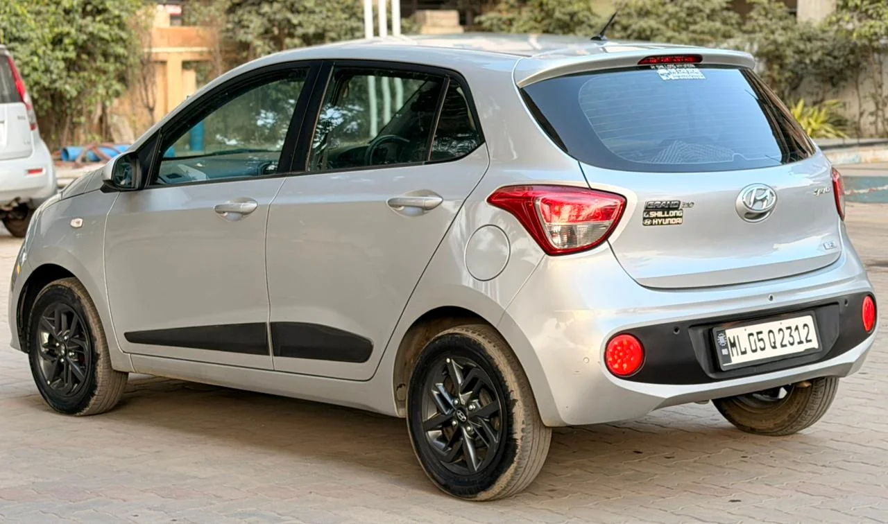 Hyundai Grand i10 - Thumbnail 12