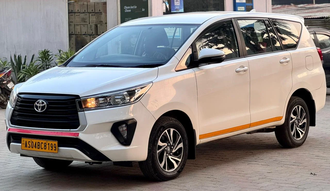 Toyota Innova Crysta - Thumbnail 13