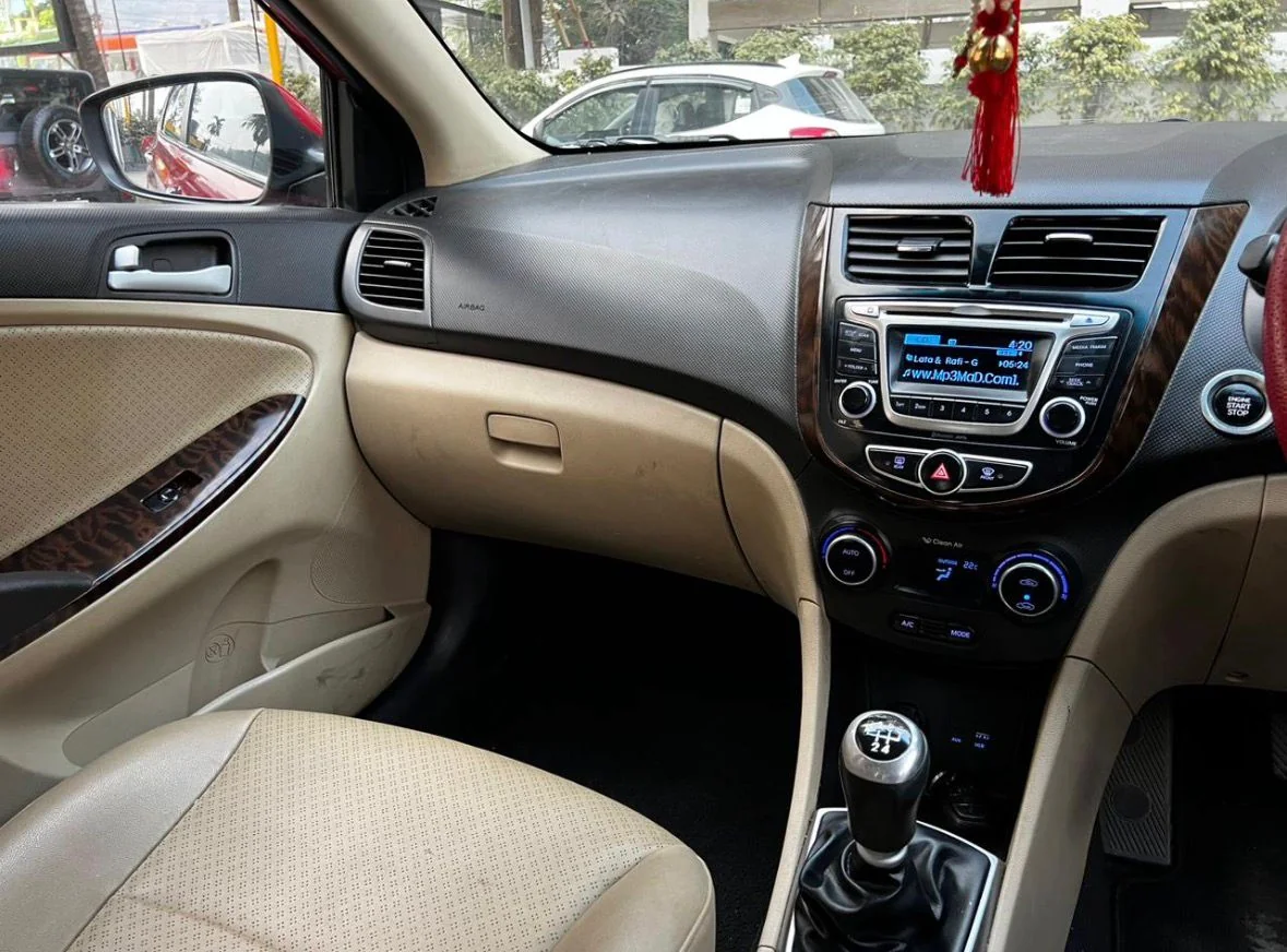 Hyundai Verna - Thumbnail 10