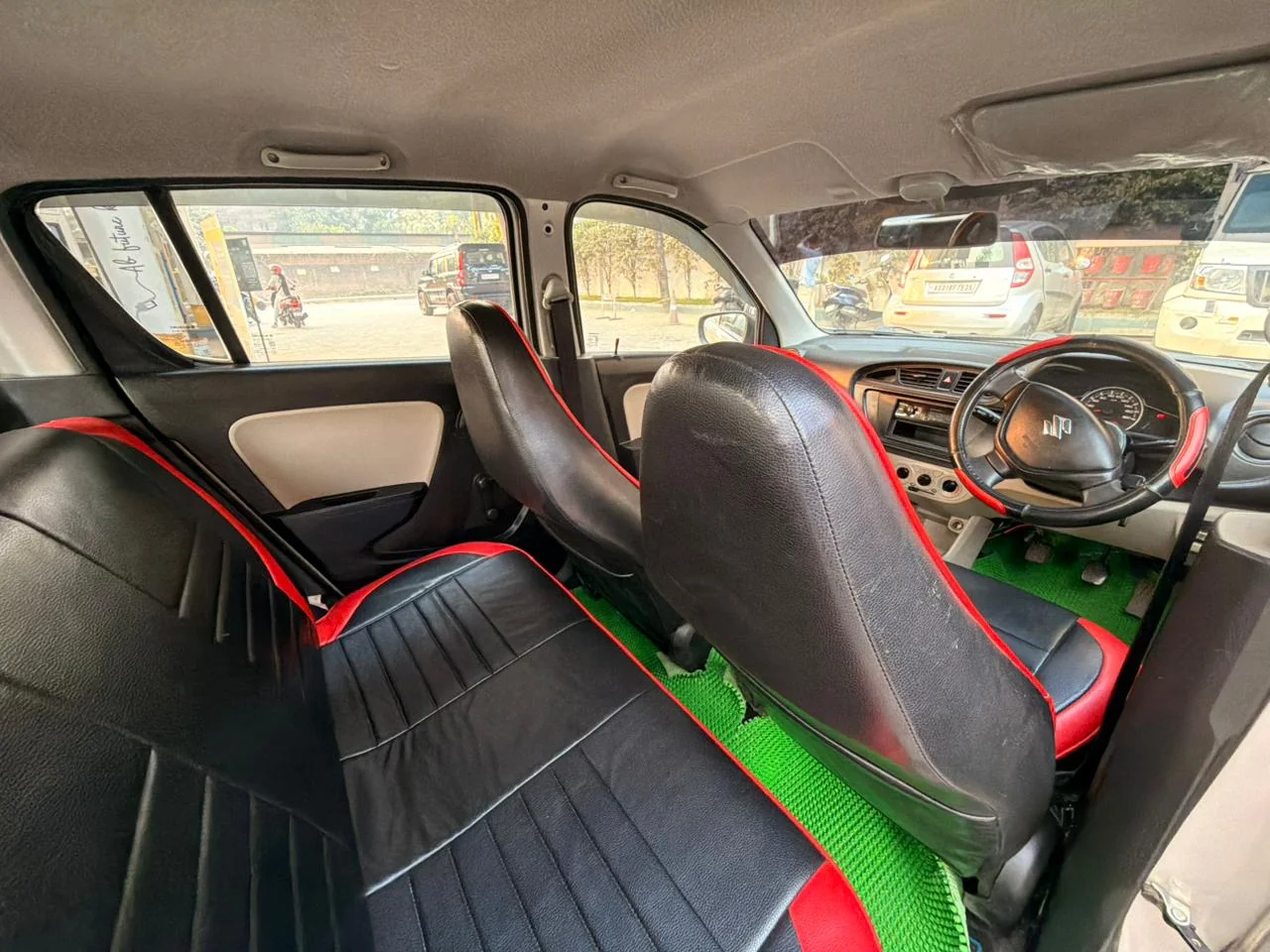 Maruti Suzuki Alto 800 - Thumbnail 12