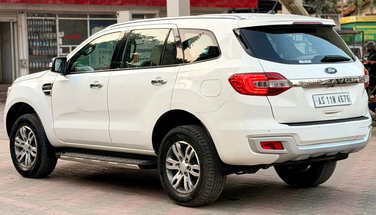 Ford Endeavour - Thumbnail 7