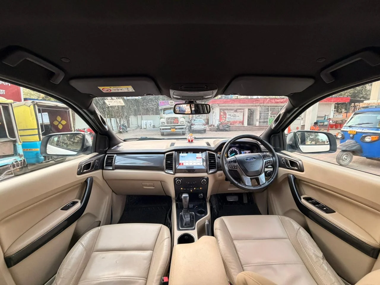 Ford Endeavour - Thumbnail 8