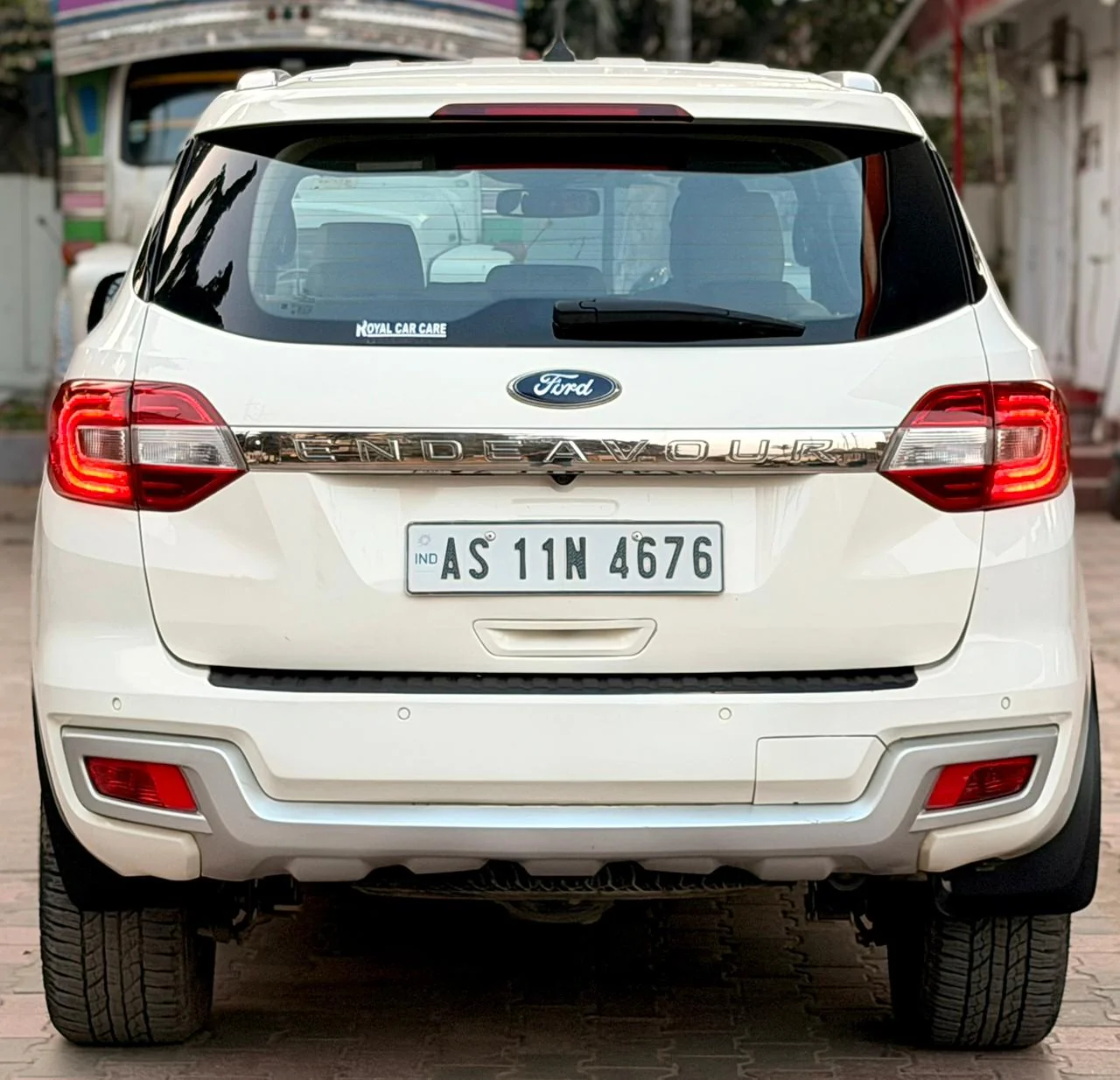 Ford Endeavour - Thumbnail 14