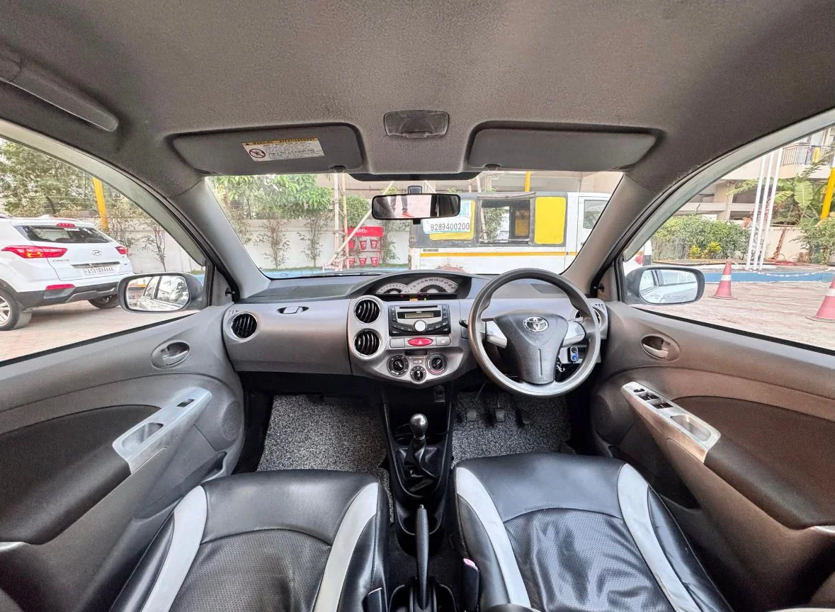 Toyota Etios - Thumbnail 9