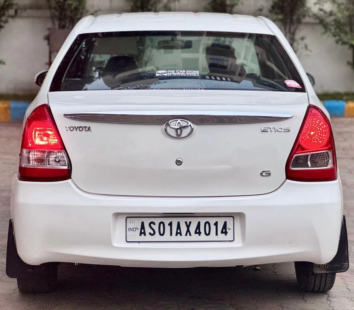 Toyota Etios - Thumbnail 5