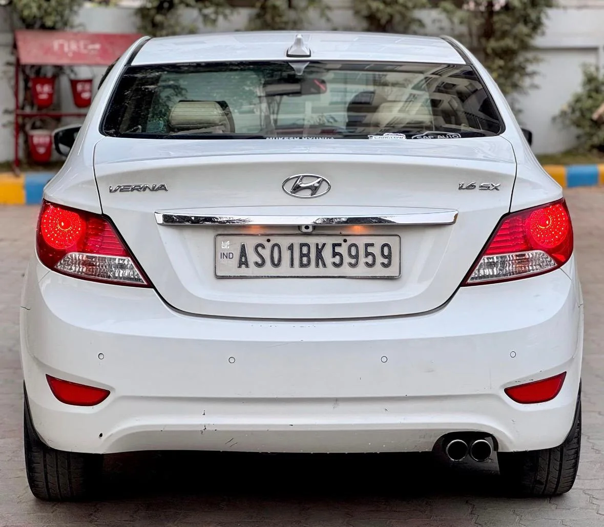 Hyundai Verna - Thumbnail 4