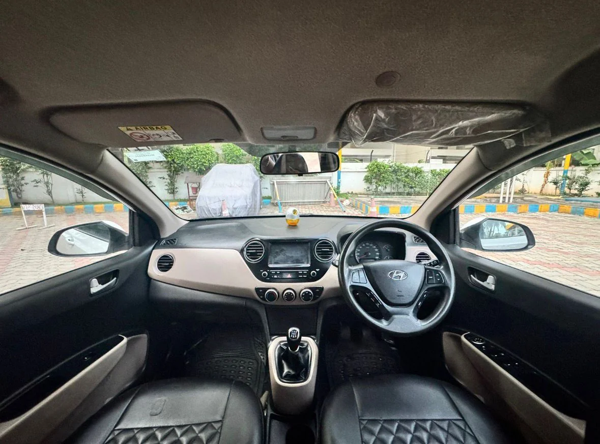 Hyundai Xcent - Thumbnail 9