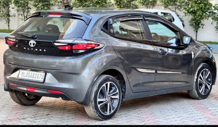 Tata Altroz - Thumbnail 3