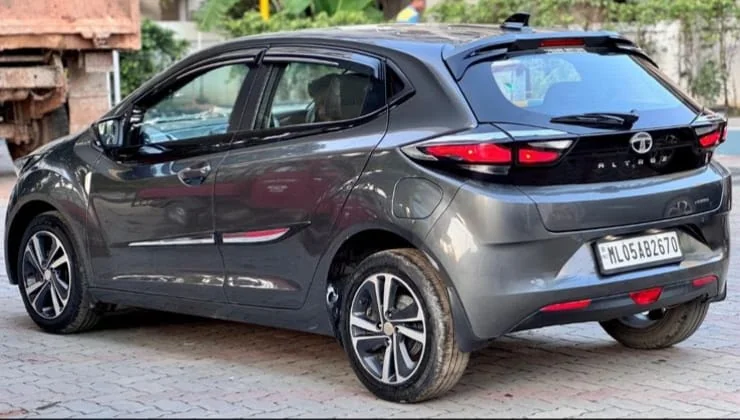 Tata Altroz - Thumbnail 4