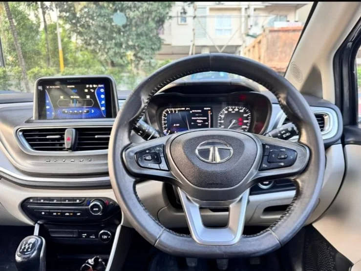 Tata Altroz - Thumbnail 9