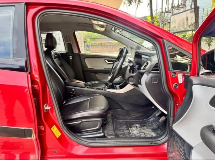 Tata Altroz - Thumbnail 9