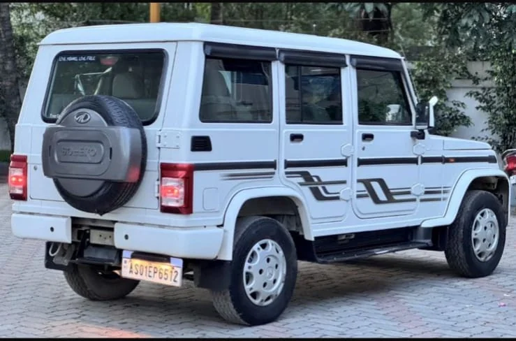 Mahindra Bolero - Thumbnail 3