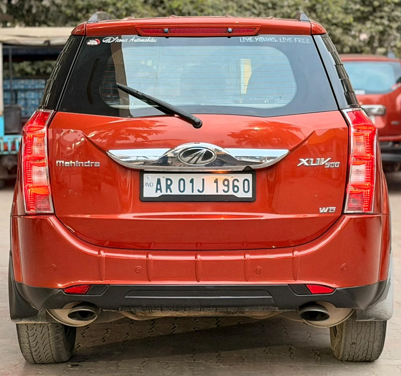 Mahindra XUV500 - Thumbnail 5