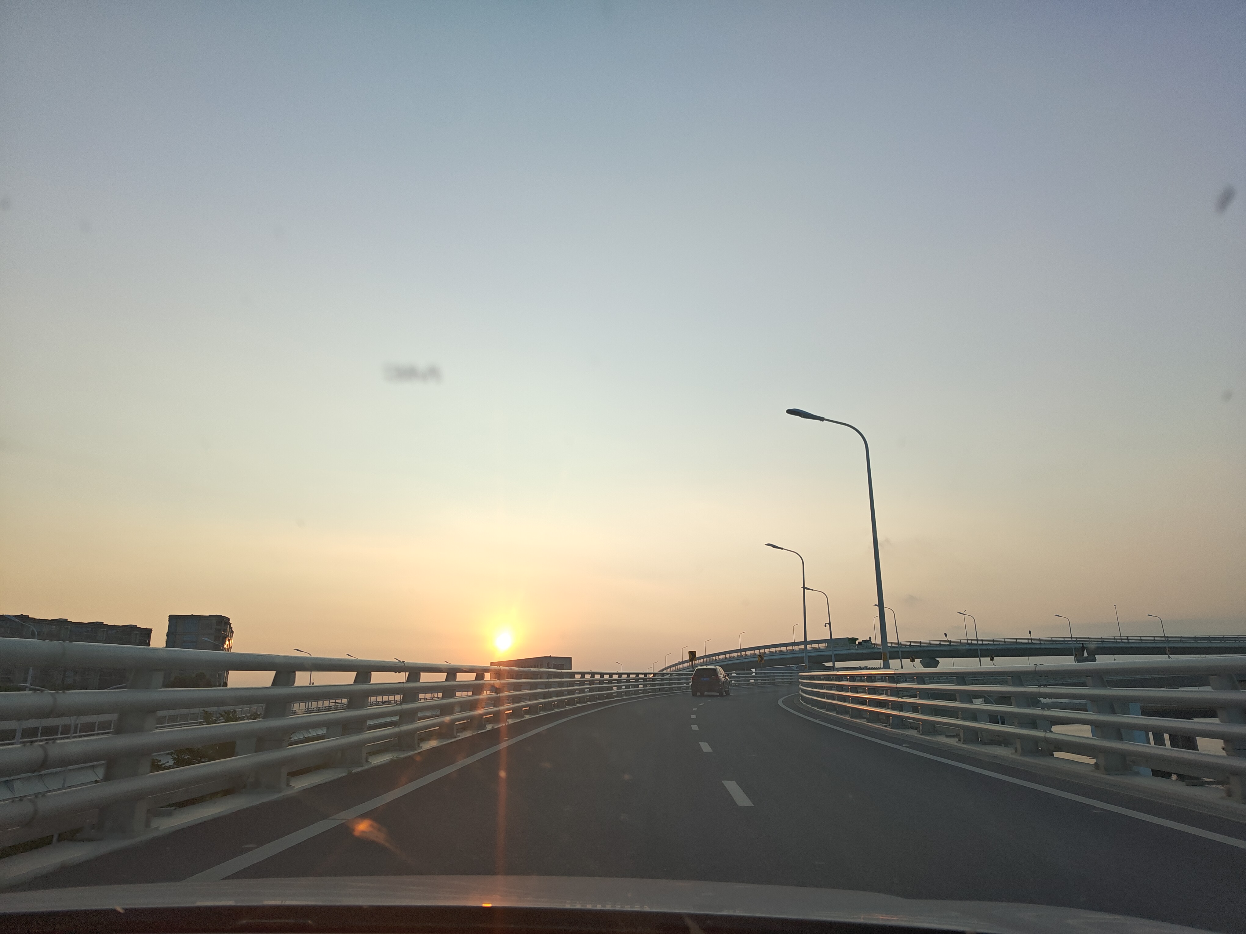 P20251003-172912