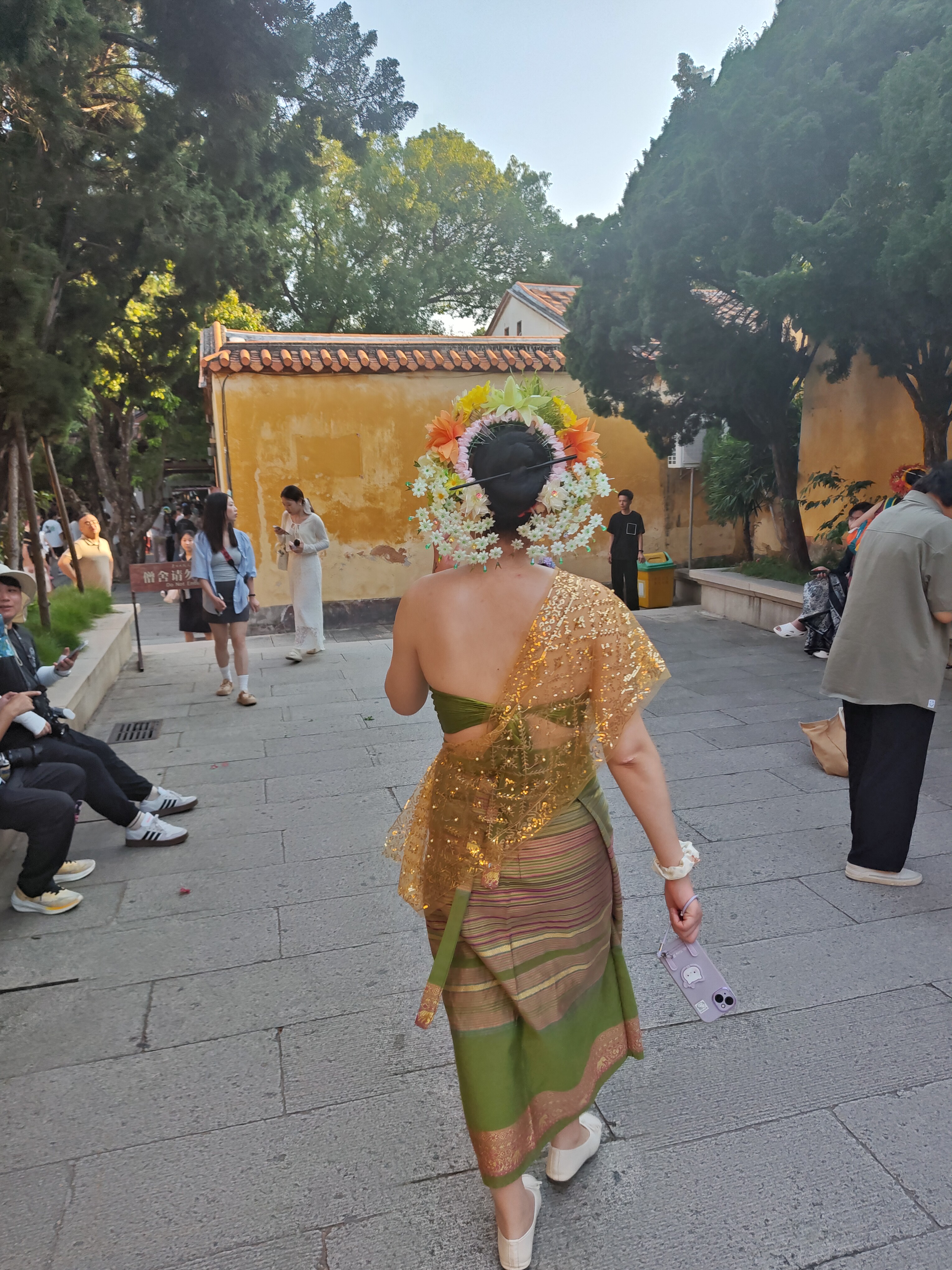 P20251004-163313