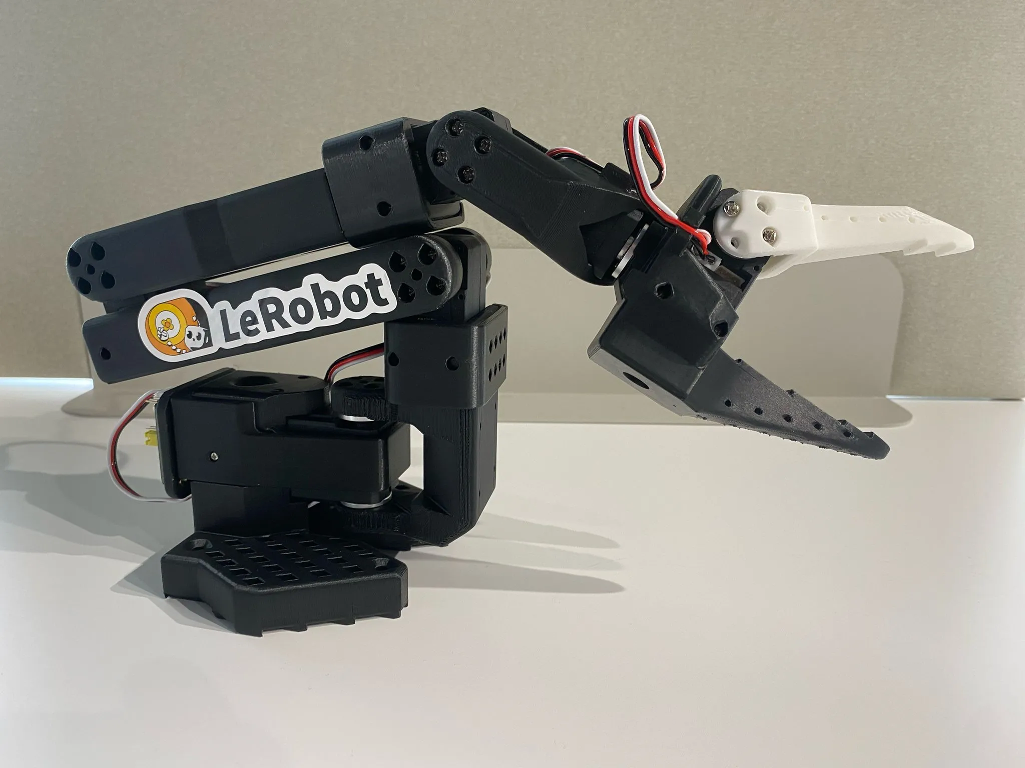 SO-101 follower arm