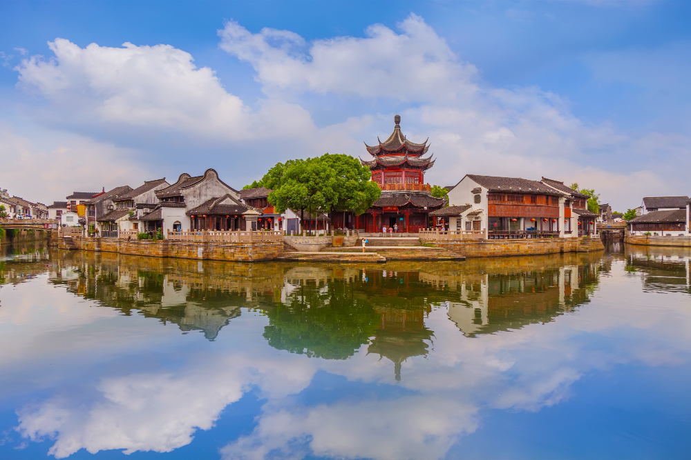 配图源自 Freepik