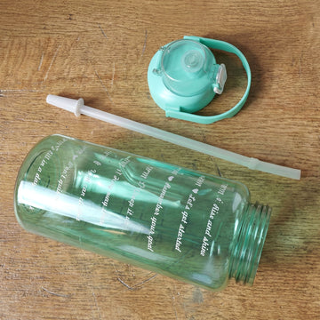 2 Litre Large Capacity Leakproof Sports Water Bottle (1 Pc) - Kpyard 