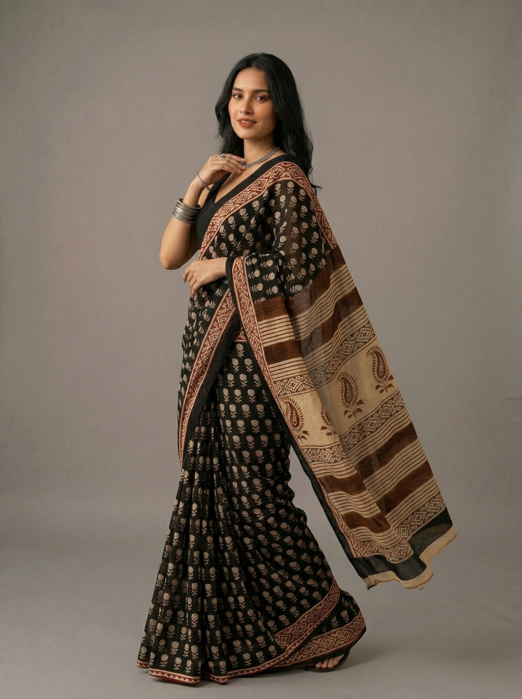 Elegant Printed Cotton Mulmul Saree with Blouse – Soft Lightweight Ethnic Wear