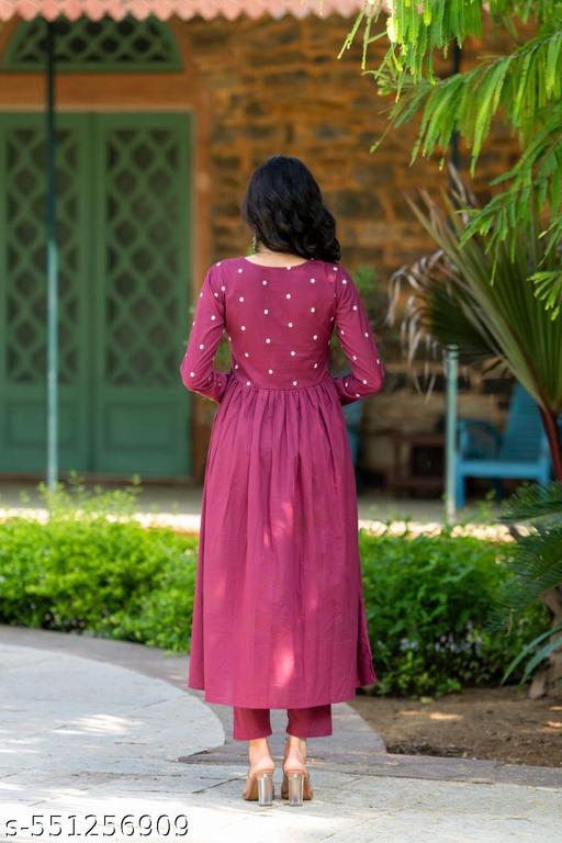  embrodary kurta  sats for woman. v nack ;long sleeves kurta a line kurta 5 - Triffystore 