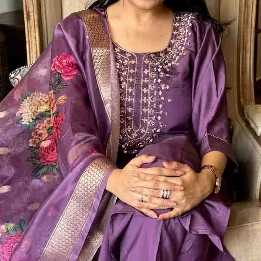 Fancy Cotton Blend Kurta Set With Dupatta - Nayizan