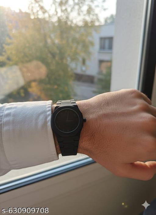 "ऑरा" ब्रांडेड घड़ी जिसमें मैट ब्लैक फिनिश और अरबी अंकों वाला डायल है। - Khan's Hub