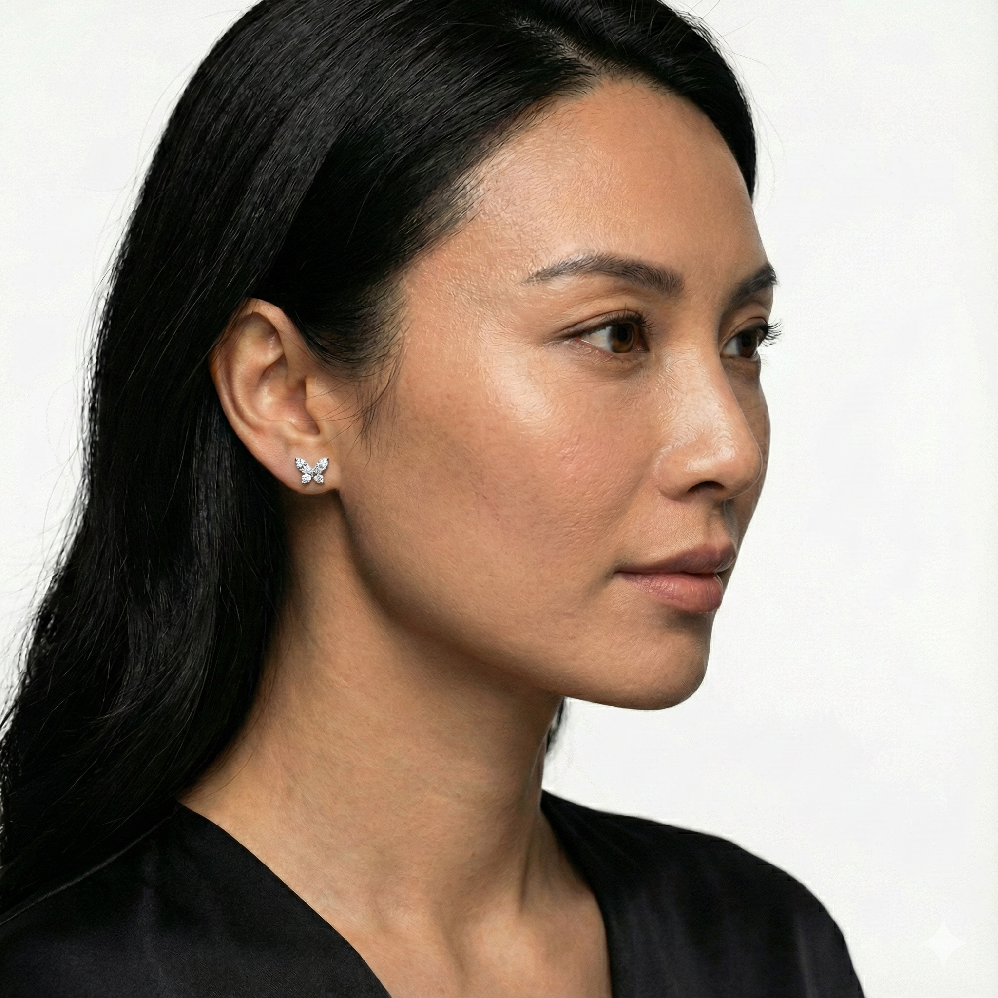 Náušnice v podobě motýla - detail