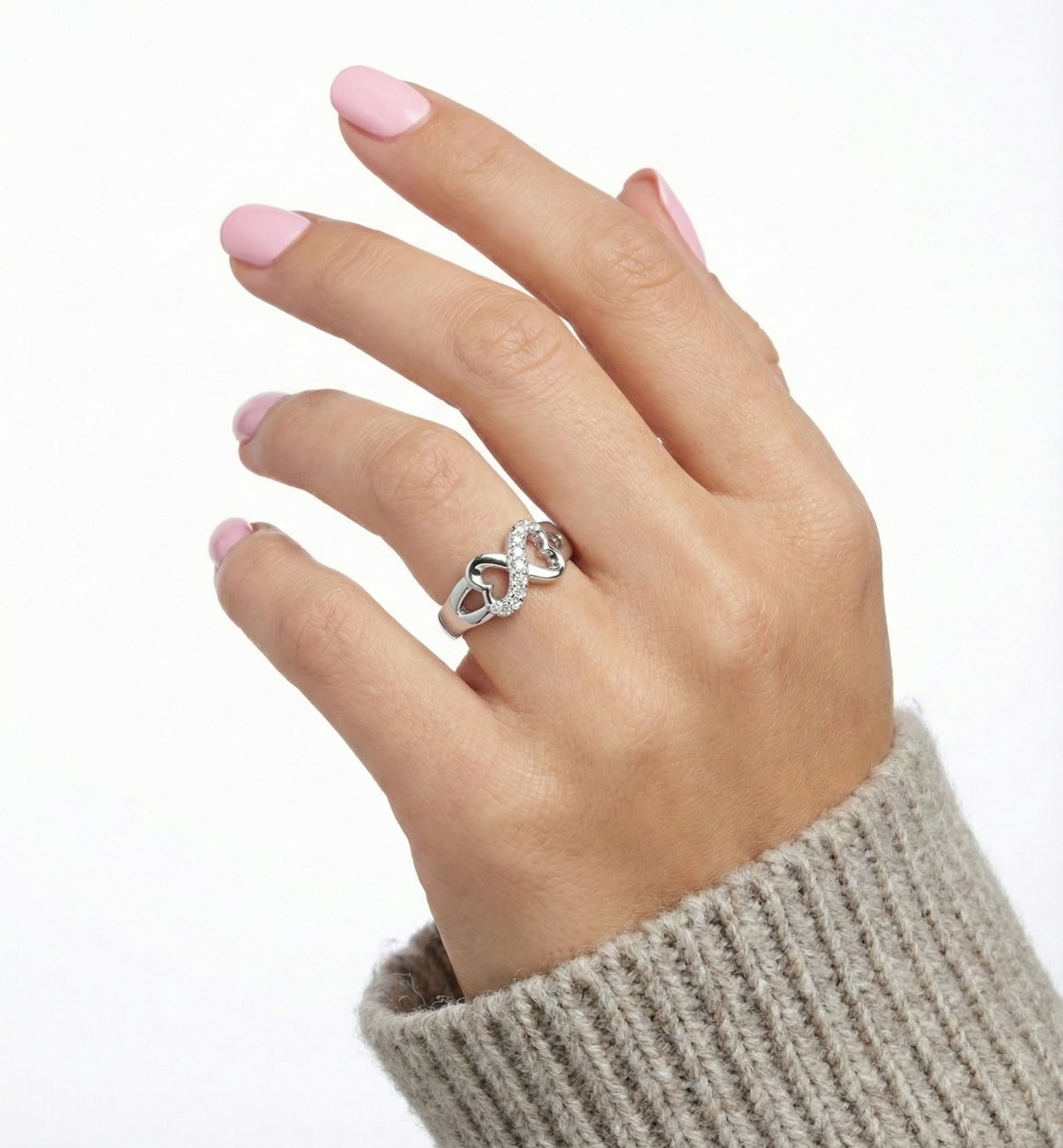 Prsten s krystaly briliantového brusu